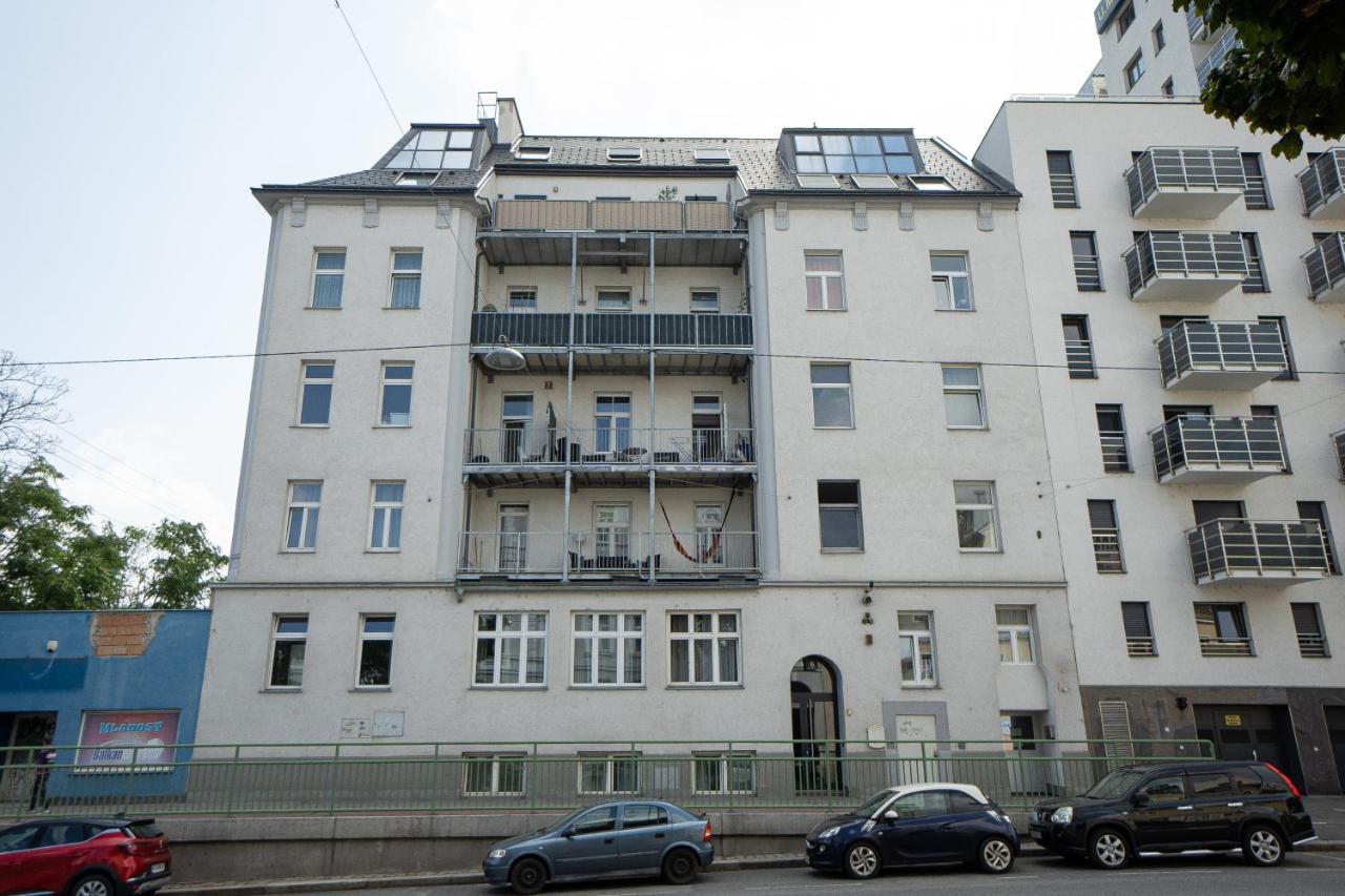 Spacious With Huge Shared Terrace And Grill Located Between Centre And Donau River * Wiedeń